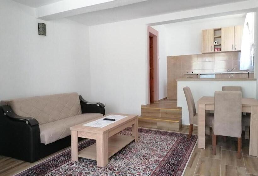 Pokój Trzyosobowy Comfort, Apartmani Tara I Zabojsko Dobrilovina