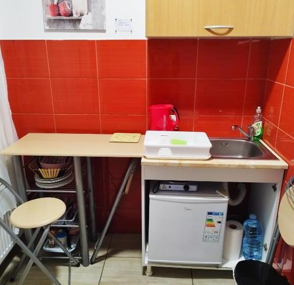 اتاق استاندارد سه نفره, Soba Milica