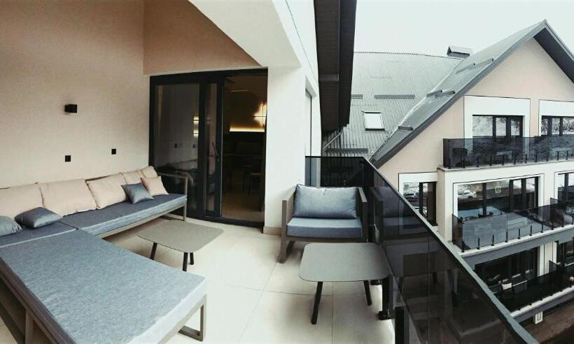 سوئیت پرزیدنت, Ribas Karpaty