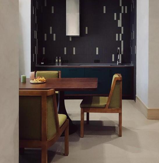 سوئیت پرزیدنت, Ribas Karpaty