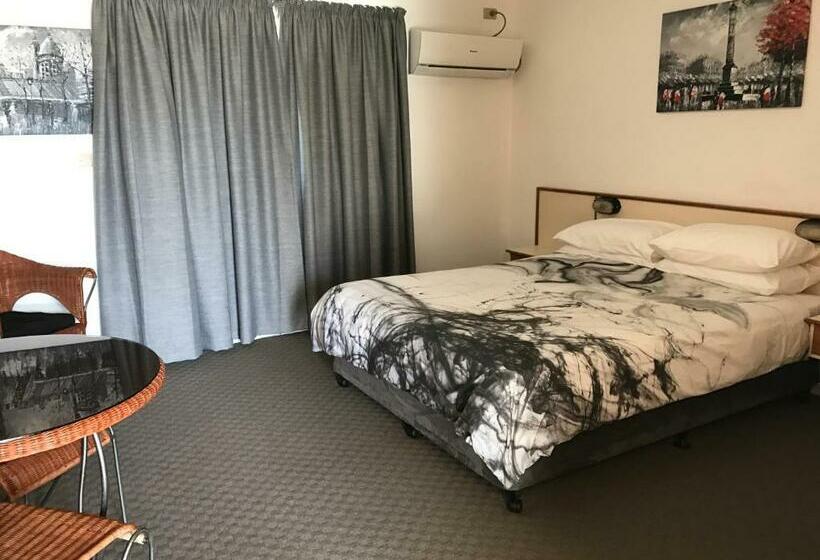 디럭스 룸, Country Comfort Gin Gin Wild Scotsman Motor Inn Qld
