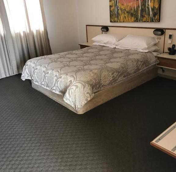 豪华房间, Country Comfort Gin Gin Wild Scotsman Motor Inn Qld