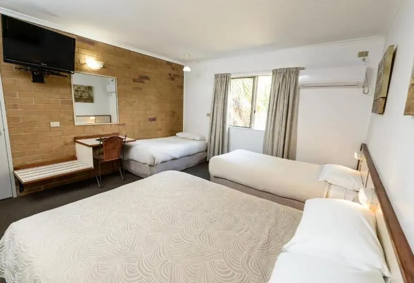 スイート（家族用）, Country Comfort Gin Gin Wild Scotsman Motor Inn Qld