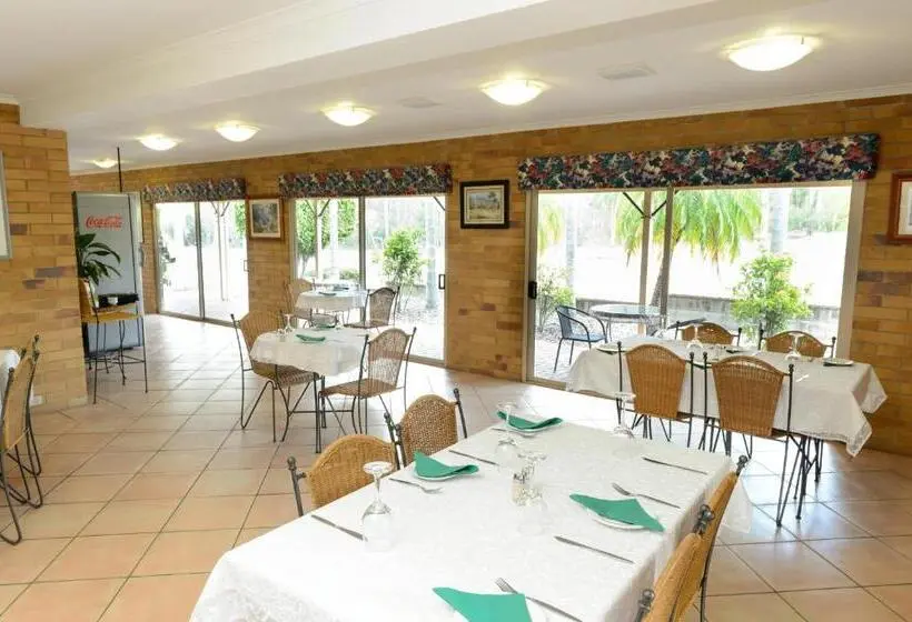 スイート（家族用）, Country Comfort Gin Gin Wild Scotsman Motor Inn Qld