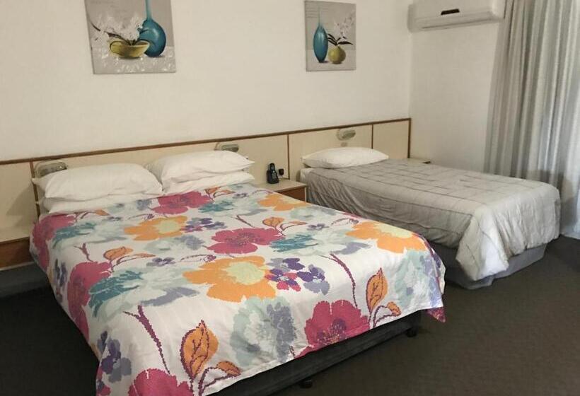 标准间, Country Comfort Gin Gin Wild Scotsman Motor Inn Qld