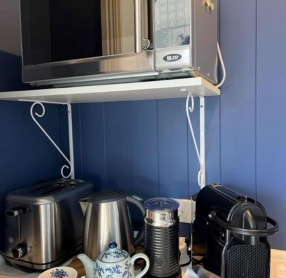 חדר סטנדרט עם מיטת קינג, The Boat House Studio