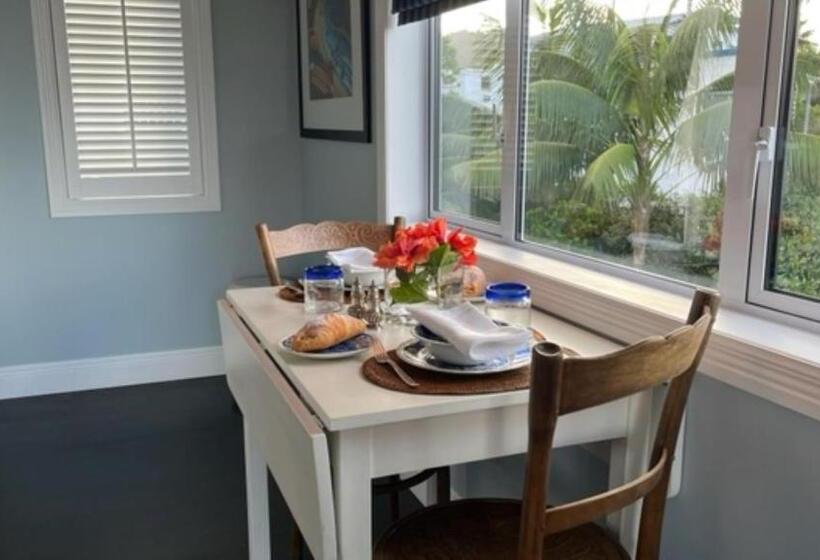 חדר סטנדרט עם מיטת קינג, The Boat House Studio