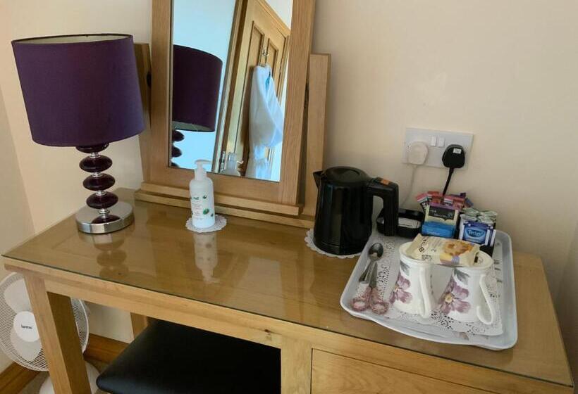 غرفة قياسية مطلّة علي البحيرة, Cairnryan Bed And Breakfast