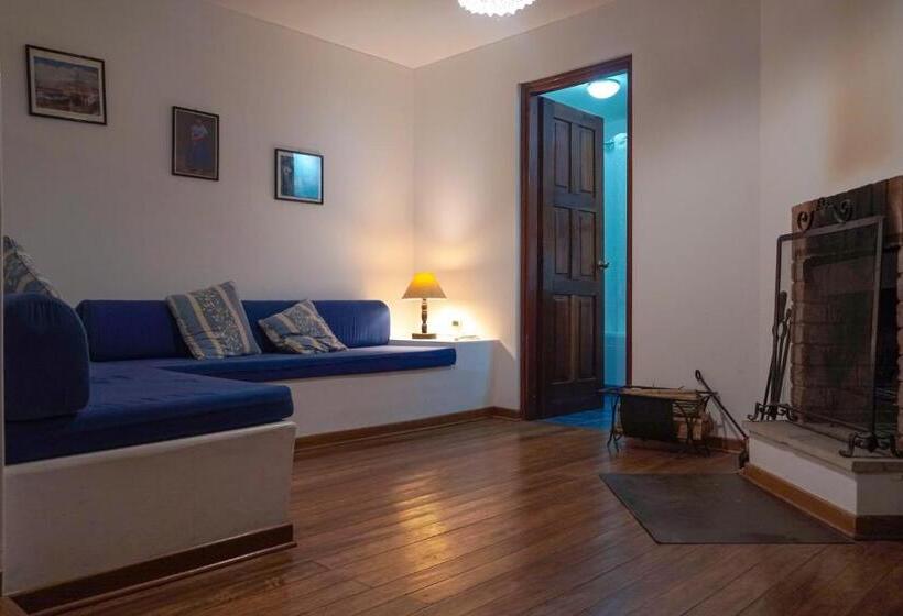 بانگلوی استاندارد, El Patio De Monterrey