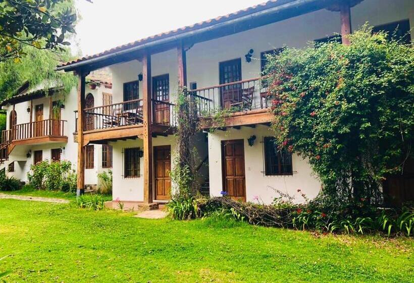 اتاق استاندارد سه نفره, El Patio De Monterrey