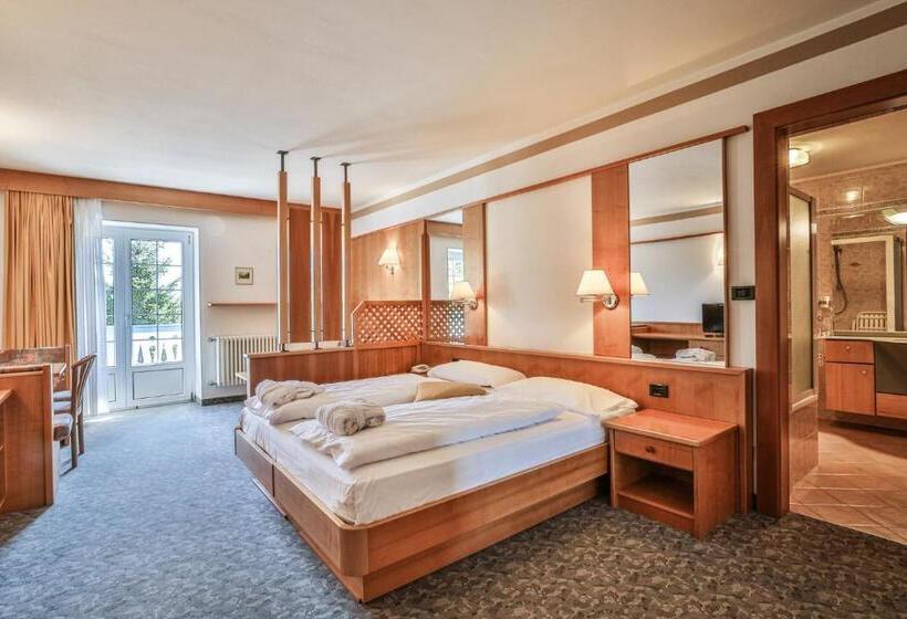 اتاق استاندارد چهار تخته, Mytime Hotels Savoy
