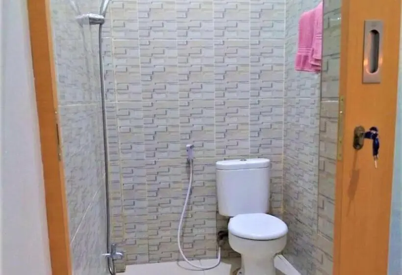 デラックスルーム, Wisma Maestro Toraja Mitra Reddoorz