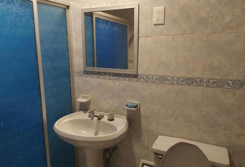 חדר סטנדרט לארבעה, Y Restaurante Ritz De Tabasco