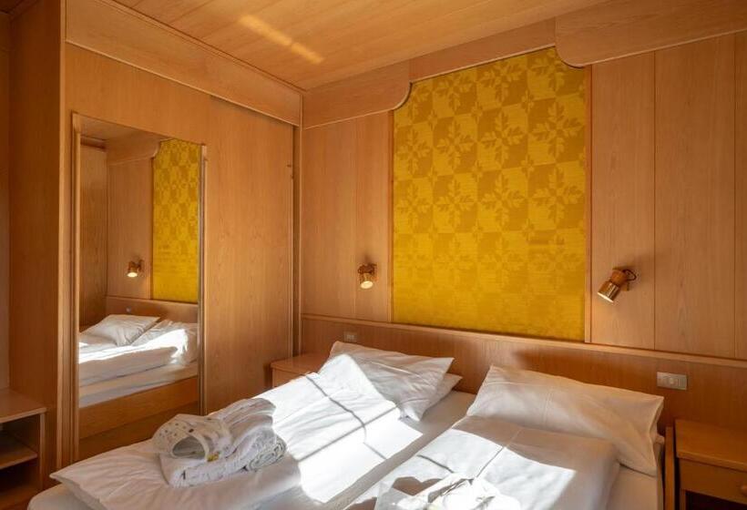 スタンダードトリプルルーム, Mytime Hotels Savoy