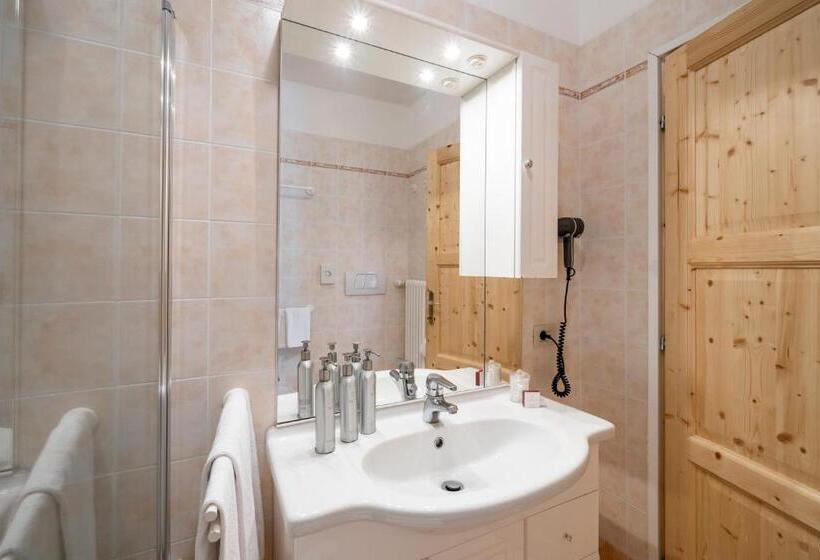 スタンダードトリプルルーム, Mytime Hotels Savoy