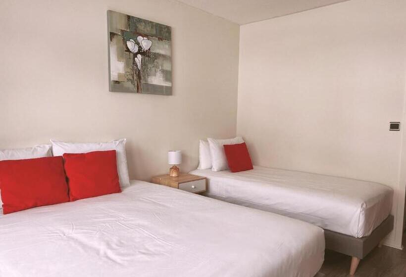Номер Стандарт Трехместный, Hôtel La Tarentaise