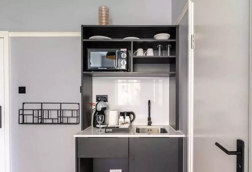 Basic-huone, Kensington Rooms Warwick Road