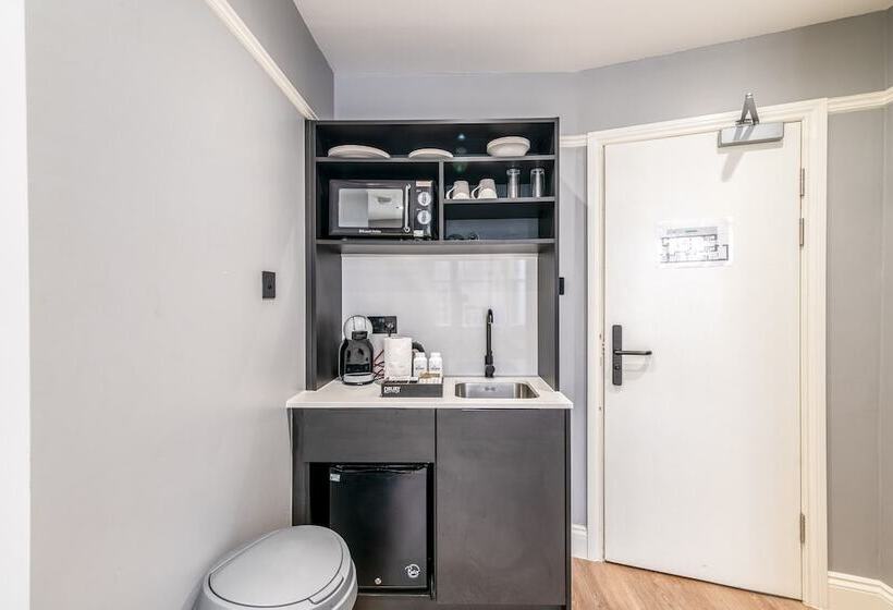 חדר סטנדרט עם מיטת קינג, Kensington Rooms   Warwick Road