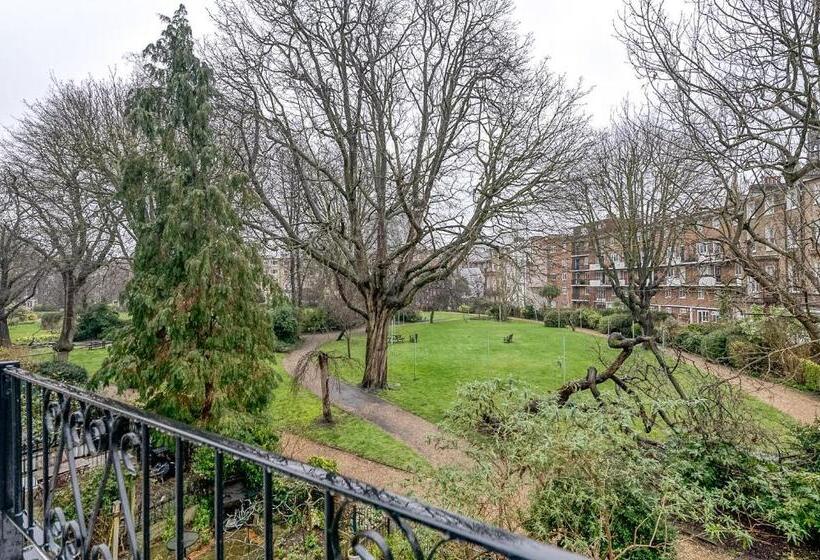 Номер Basic, Kensington Rooms   Warwick Road