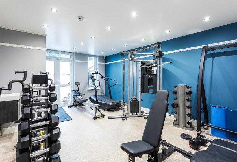 Семейный Номер, Kensington Rooms   Warwick Road