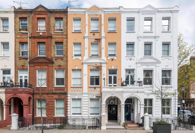 חדר משפחתי, Kensington Rooms   Warwick Road