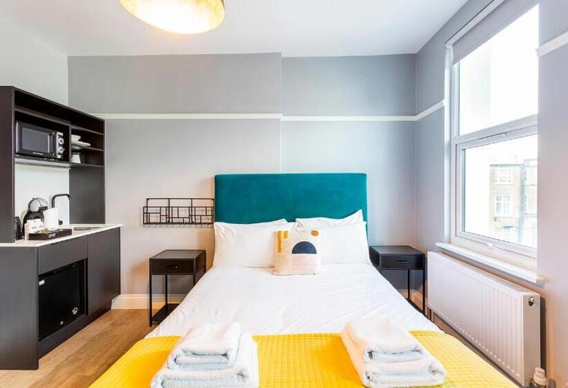 חדר סטנדרט עם מיטת קינג, Kensington Rooms   Warwick Road