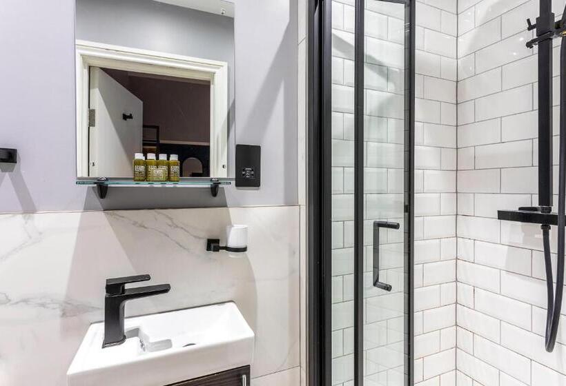 חדר סטנדרט עם מיטת קינג, Kensington Rooms   Warwick Road