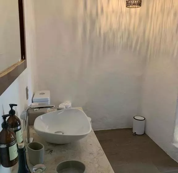 デラックススイート, Hostal De La Luz