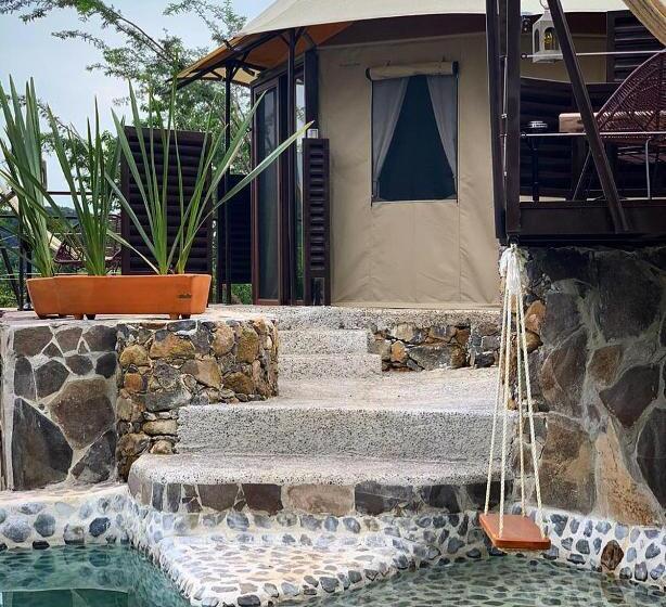 جناح ديلوكس, Hostal De La Luz