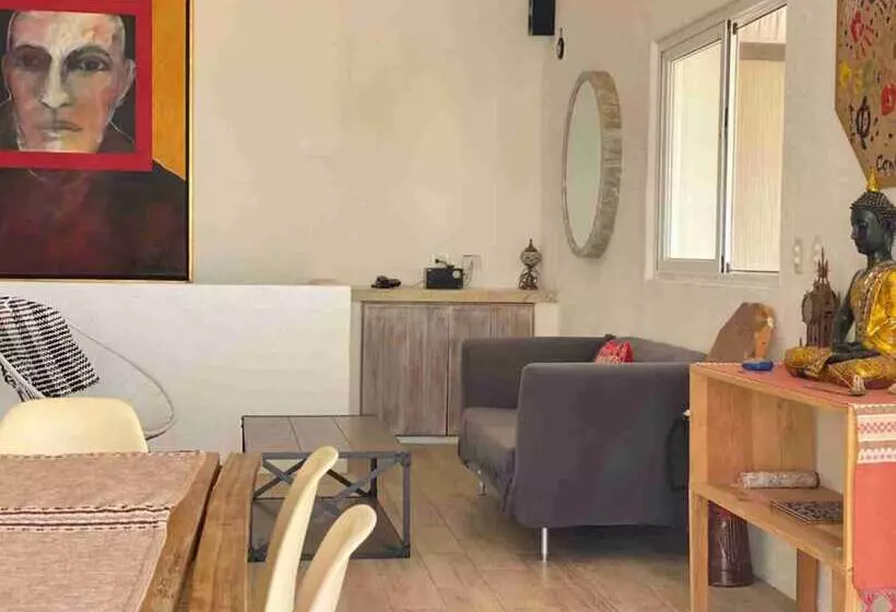スリーベッドルーム　ヴィラ, Hostal De La Luz