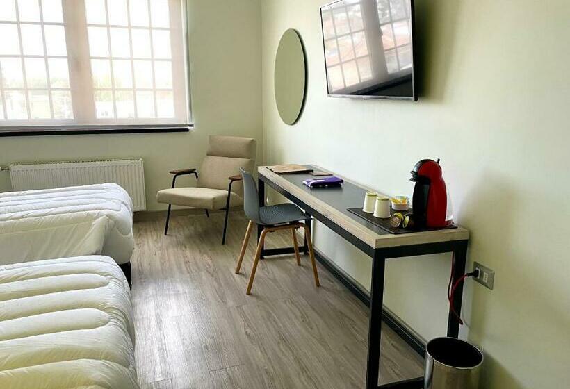 Quarto Estandar, Almasur Punta Arenas