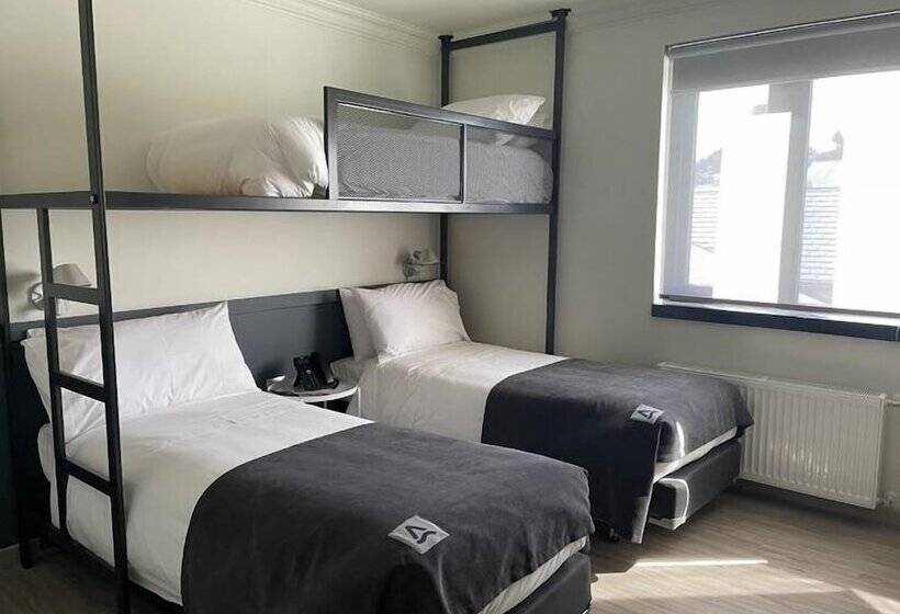 اتاق استاندارد سه نفره, Almasur Punta Arenas