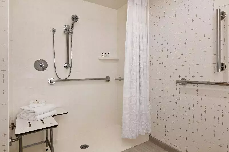 身障者適用スタンダードルーム, Crowne Plaza Hotel Philadelphia   King Of Prussia, An Ihg