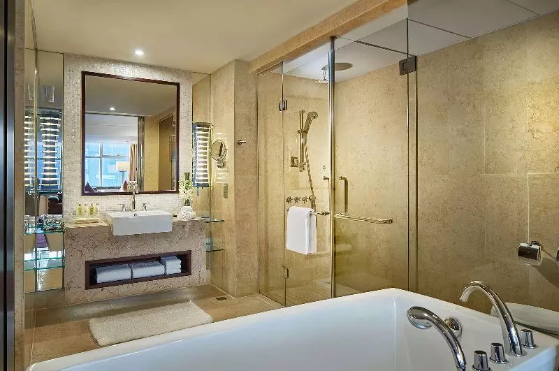 سوییت لوکس, Hilton Shanghai Hongqiao