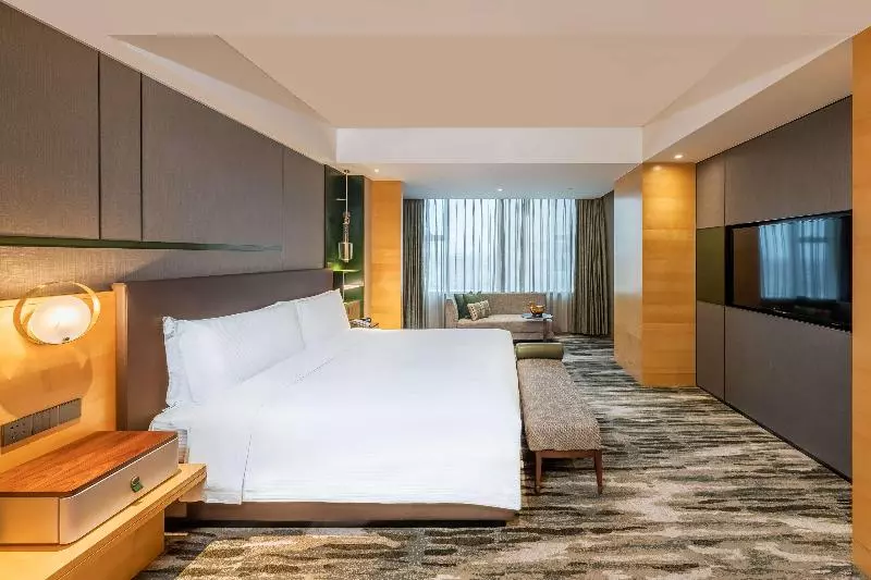 سوییت لوکس, Hilton Shanghai Hongqiao