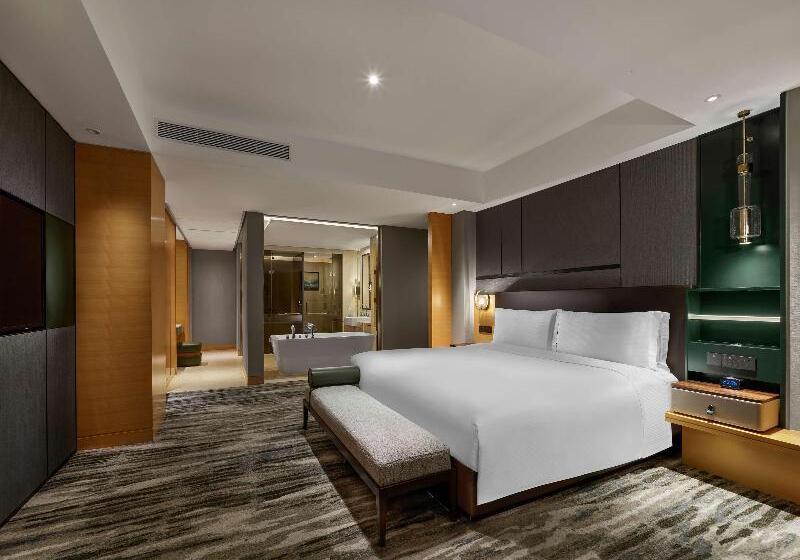 سوییت لوکس, Hilton Shanghai Hongqiao