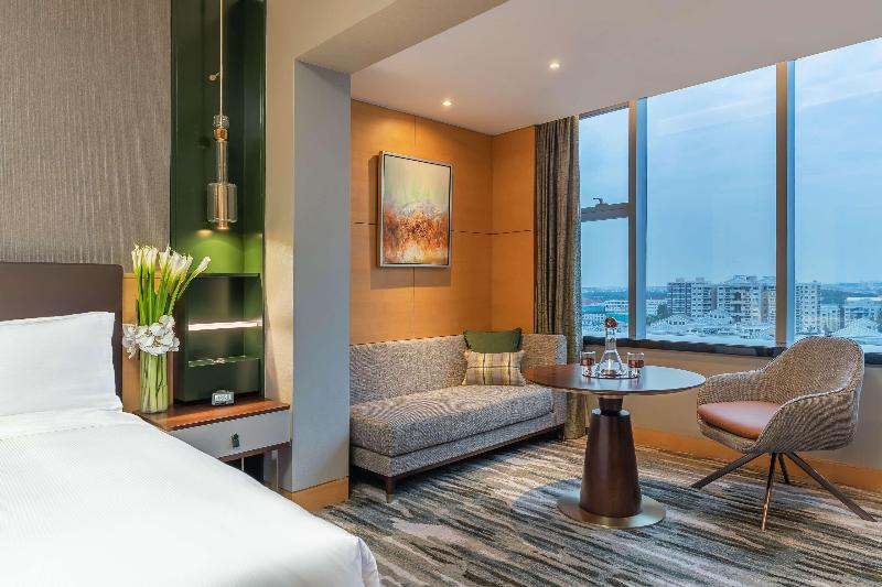 اتاق اجرایی با تخت بزرگ, Hilton Shanghai Hongqiao