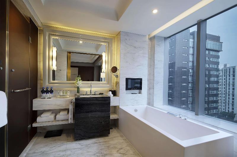Номер Executive Кровать Кинг, Hilton Shanghai Hongqiao