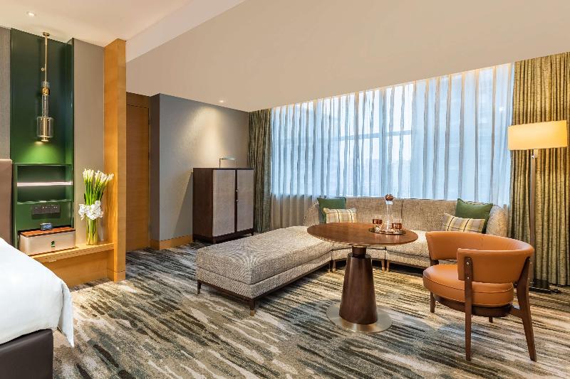 Полулюкс, Hilton Shanghai Hongqiao