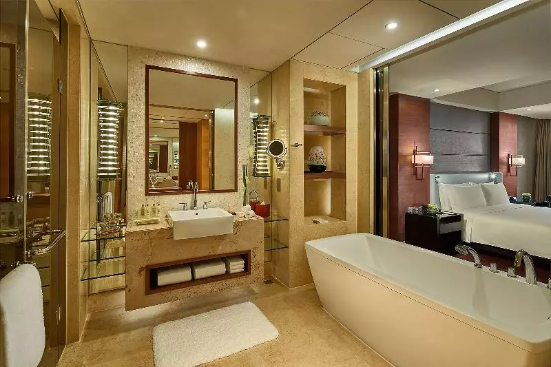 سوییت جونیور, Hilton Shanghai Hongqiao