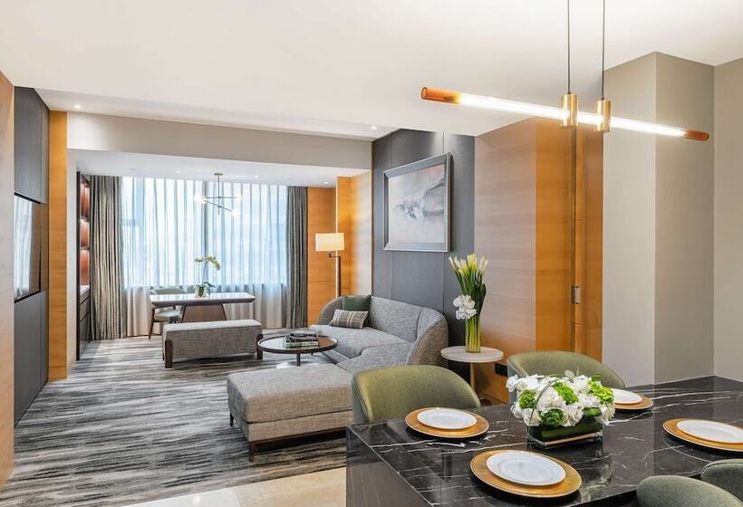 سوییت لوکس, Hilton Shanghai Hongqiao