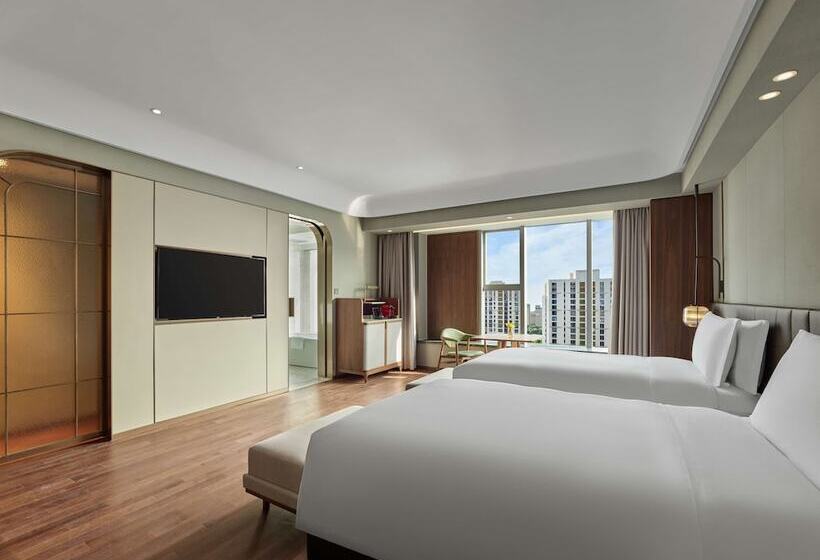 اتاق اجرایی, Hilton Shanghai Hongqiao