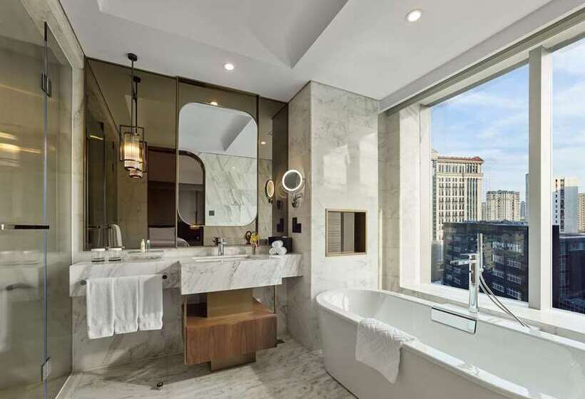 اتاق اجرایی, Hilton Shanghai Hongqiao