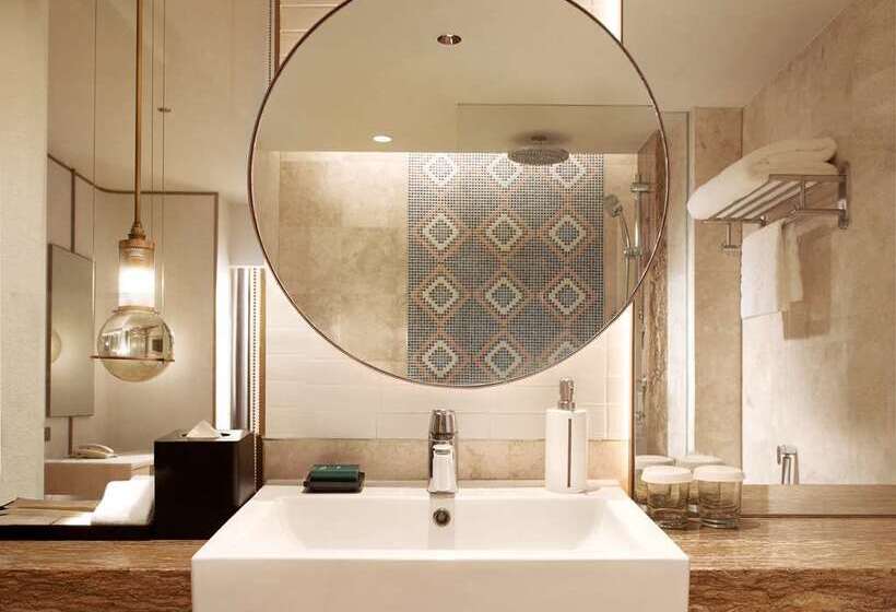 Номер Executive Кровать Кинг, Hilton Shanghai Hongqiao