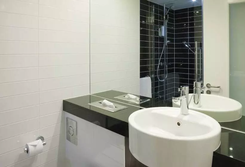 スタンダードルーム, Holiday Inn Express Cambridge Duxford M11 Jct 10, An Ihg