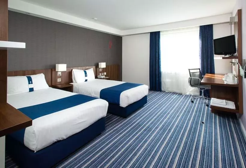スタンダードルーム, Holiday Inn Express Cambridge Duxford M11 Jct 10, An Ihg