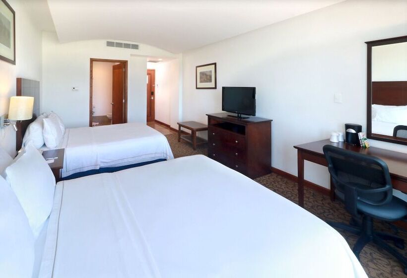 غرفه قياسيه سريرين مزدوجين, Holiday Inn Express Nuevo Laredo, An Ihg