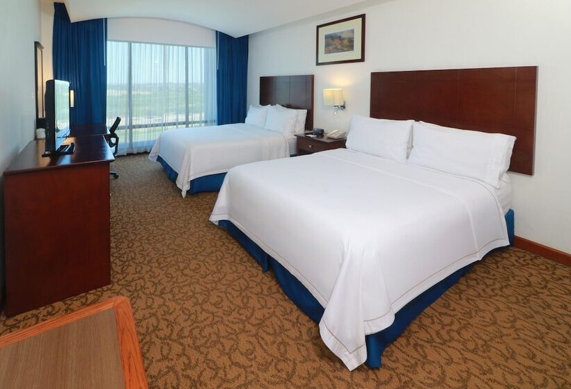 غرفه قياسيه سريرين مزدوجين, Holiday Inn Express Nuevo Laredo, An Ihg