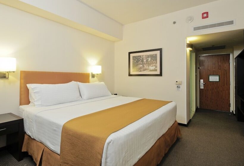 חדר סטנדרט, Holiday Inn Uruapan, An Ihg