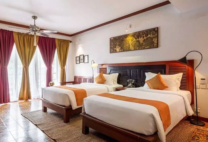 プールの見えるデラックスルーム, Montra Nivesha Residence